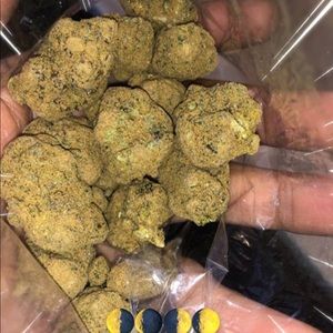 Meet your Posher, Emmanuel